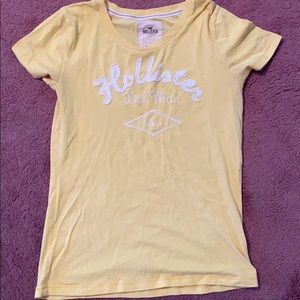 Hollister T-Shirt